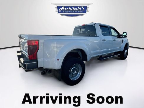 Used 2022 Ford F450 Lariat w/ Lariat Ultimate Package AWD/4WD image 3