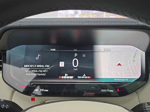 New 2026 Land Rover Range Rover SE image 19