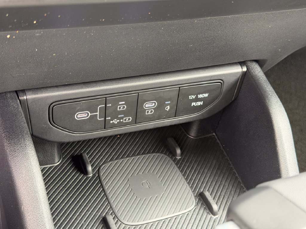 Used 2025 Kia K4 GT-Line w/ GT-Line Premium Package FWD image 32