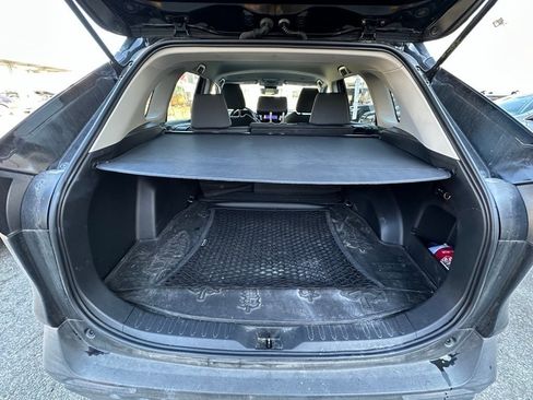 Used 2023 Toyota RAV4 AWD Hybrid image 7
