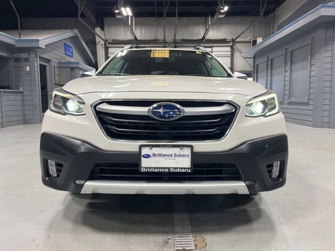 Used 2020 Subaru Outback Touring AWD/4WD image 5