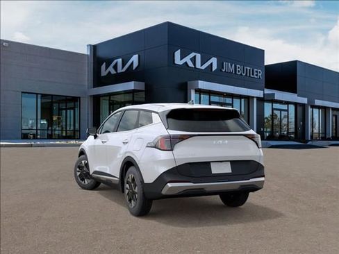 New 2026 Kia Sportage LX FWD image 4