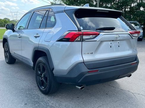 Used 2022 Toyota RAV4 XLE AWD/4WD image 6