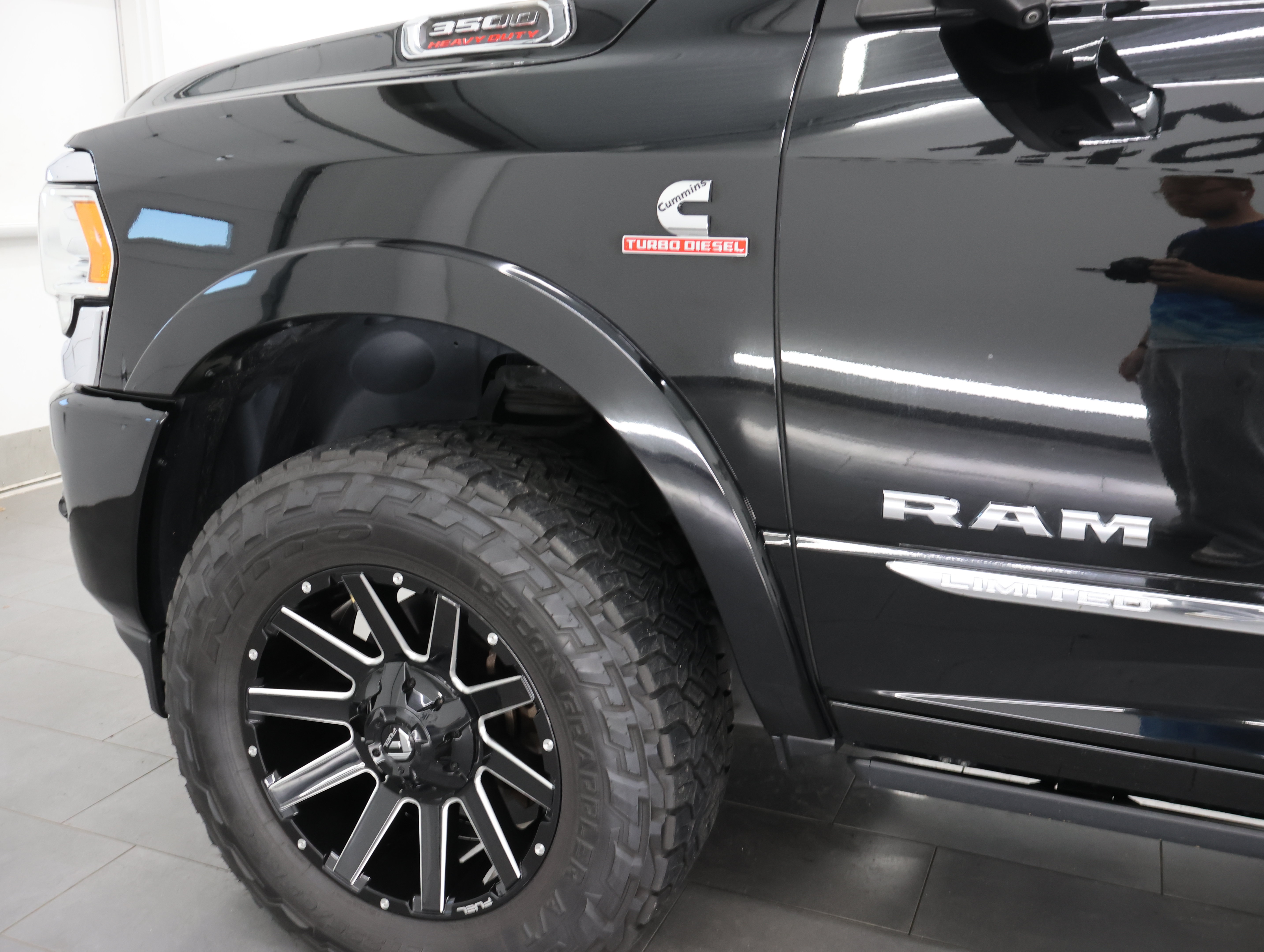 Used 2019 RAM 3500 Limited AWD/4WD image 36