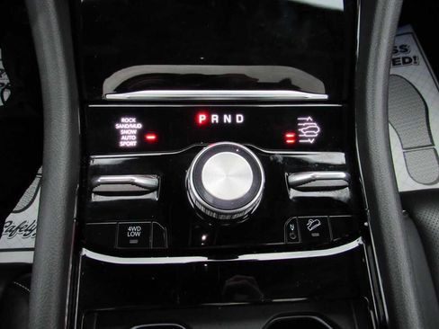 Used 2023 Jeep Grand Cherokee Overland w/ Adv Protech Group III image 22