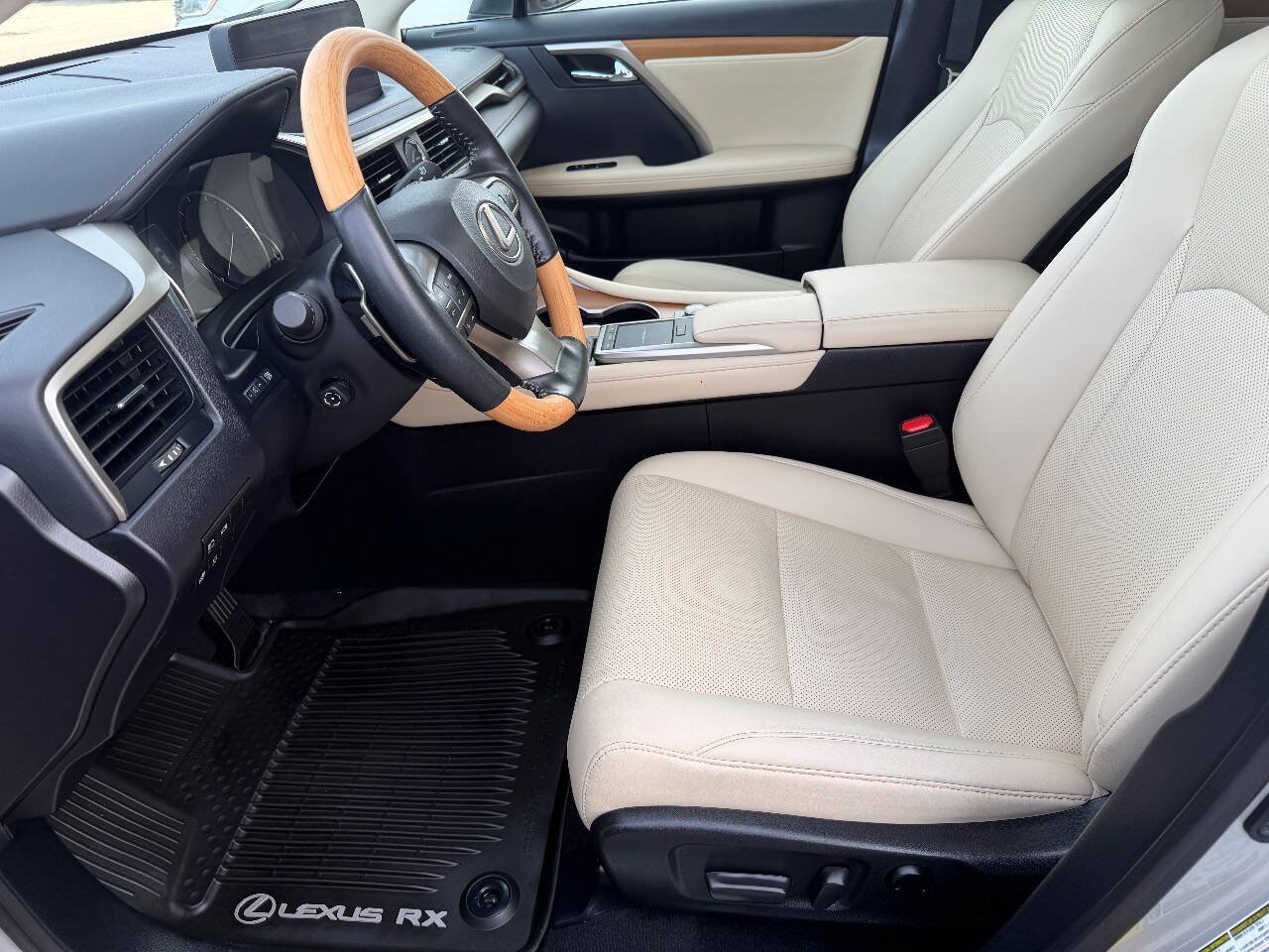 Used 2021 Lexus RX 350 AWD w/ Premium Package image 16