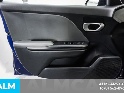 Used 2025 Kia K4 FWD image 43