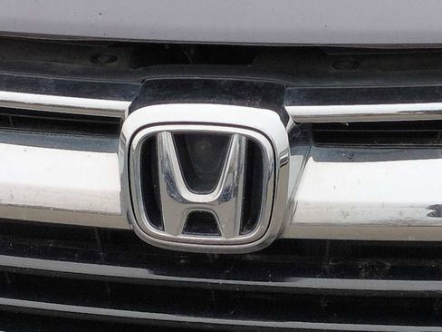 Used 2019 Honda CR-V LX image 3