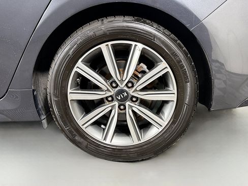 Used 2019 Kia Optima EX image 37