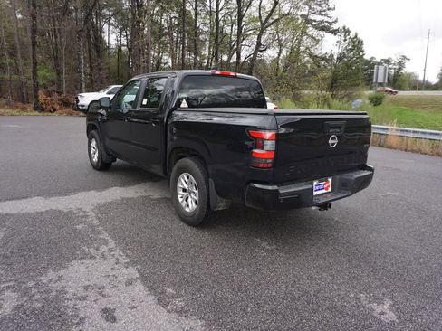 Used 2024 Nissan Frontier SV w/ Technology Package image 18