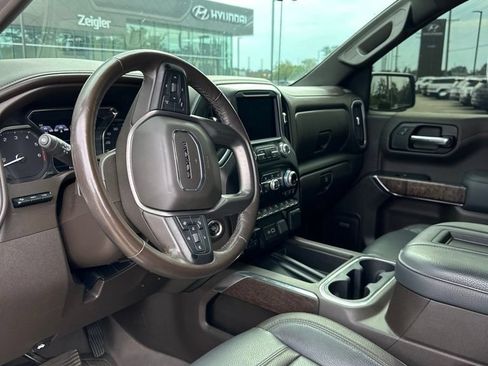 Used 2020 GMC Sierra 1500 Denali w/ Denali Ultimate Package AWD/4WD image 11