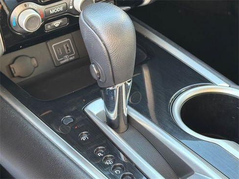 Used 2020 Nissan Pathfinder SV w/ Cargo Package image 28