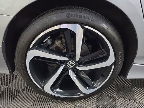 Used 2019 Honda Accord Sport image 13