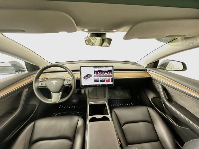 Used 2022 Tesla Model 3 Long Range AWD/4WD image 3