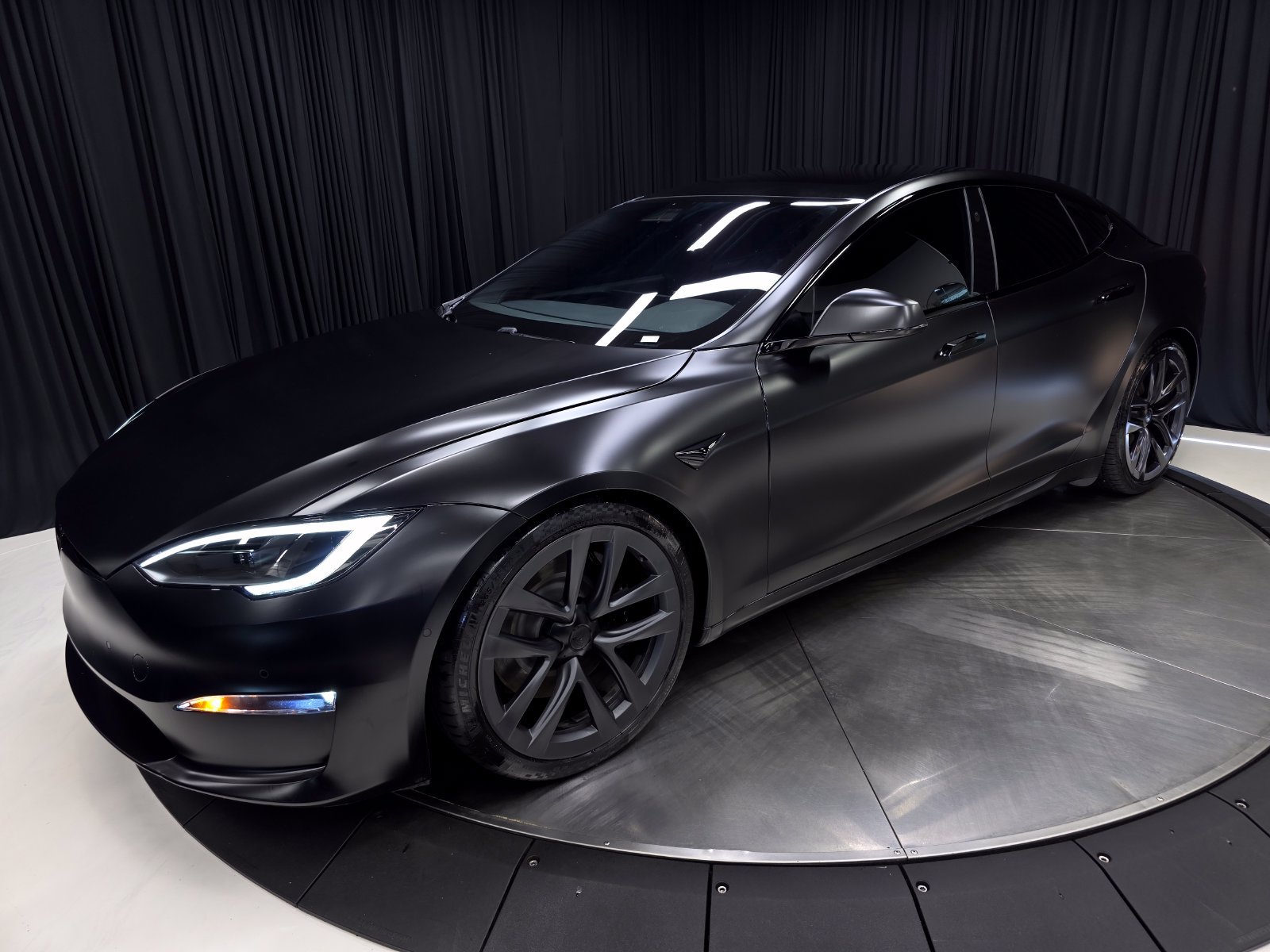 Used 2022 Tesla Model S Plaid AWD/4WD image 39