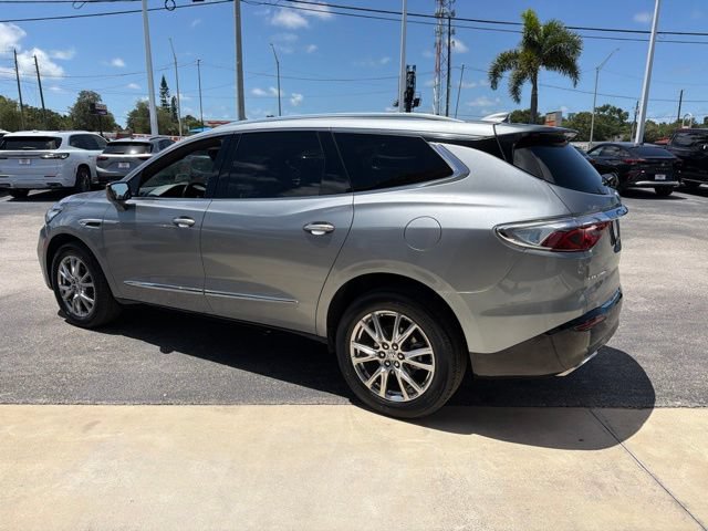 Used 2023 Buick Enclave Essence w/ Experience Buick Package FWD image 6