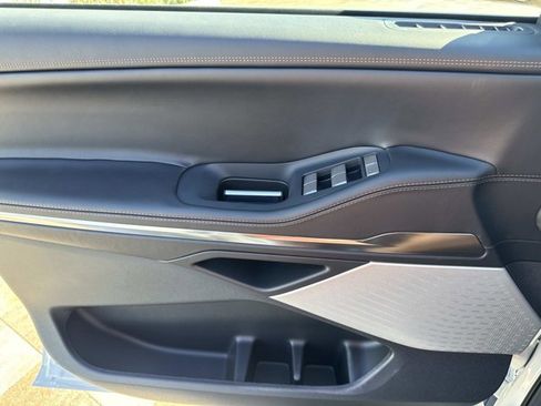 New 2025 Lincoln Navigator L Black Label image 9