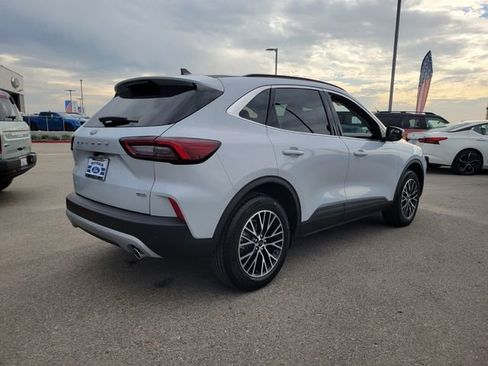 Used 2025 Ford Escape Base image 6