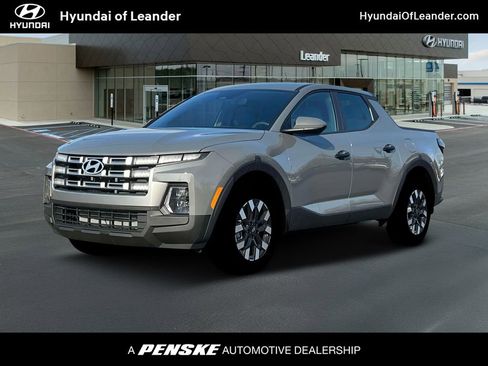 Certified 2025 Hyundai Santa Cruz SE FWD image 1