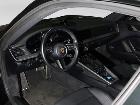 Used 2020 Porsche 911 Carrera w/ Premium Package RWD image 5