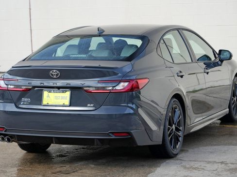 Used 2026 Toyota Camry SE FWD image 47