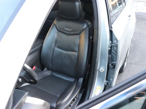 Used 2023 Cadillac XT6 Premium Luxury image 11