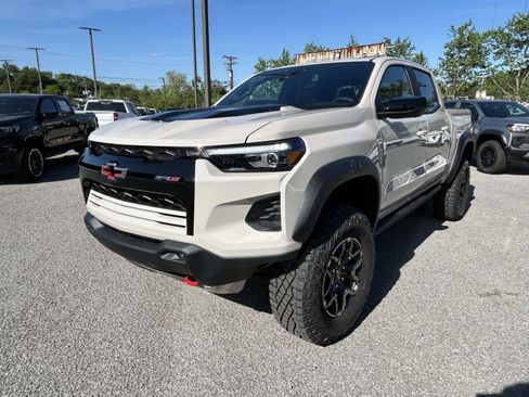 New 2026 Chevrolet Colorado ZR2 w/ Technology Package AWD/4WD image 7