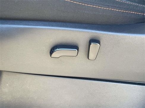 Used 2023 Nissan Frontier PRO-4X w/ Pro Convenience Package image 17