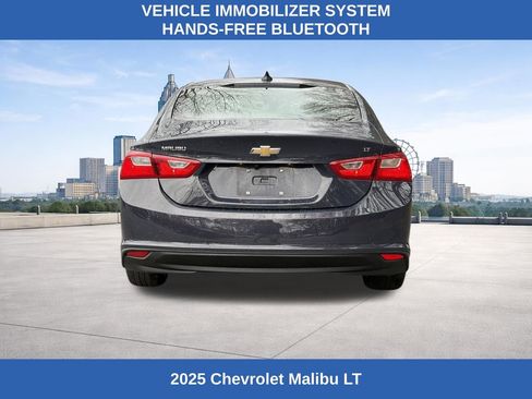 Used 2025 Chevrolet Malibu LT image 4