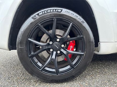 Used 2020 Jeep Grand Cherokee SRT image 23