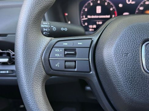 Used 2025 Honda Accord SE image 27