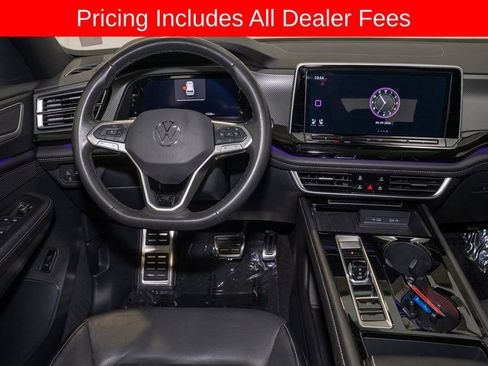 Used 2025 Volkswagen Atlas Cross Sport SEL R-Line AWD/4WD image 7