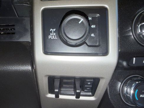 Used 2017 Ford F350 Lariat w/ Chrome Package AWD/4WD image 15