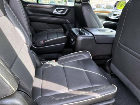 Used 2023 Chevrolet Tahoe Premier AWD/4WD image 14