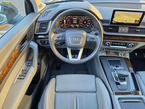 Used 2020 Audi Q5 Prestige AWD/4WD image 14