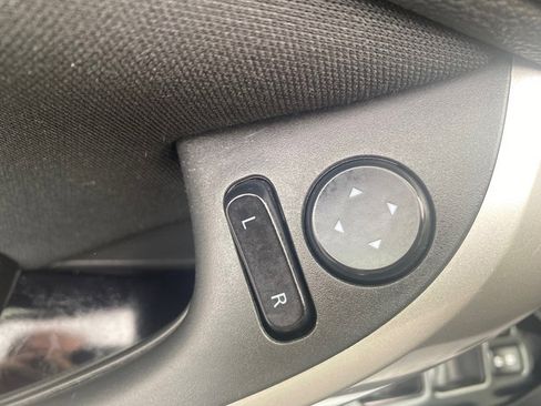 Used 2022 Mitsubishi Eclipse Cross LE image 11