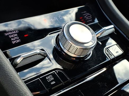 Used 2022 Jeep Grand Cherokee Summit w/ Adv Protech Group IV image 15