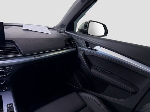 Used 2024 Audi Q5 2.0T Prestige AWD/4WD image 25
