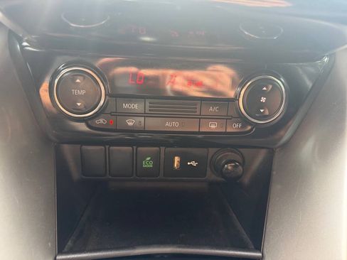 Used 2020 Mitsubishi Eclipse Cross ES FWD image 19