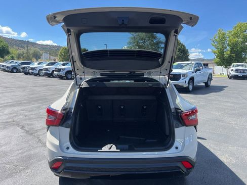 New 2026 Chevrolet Trax RS image 10