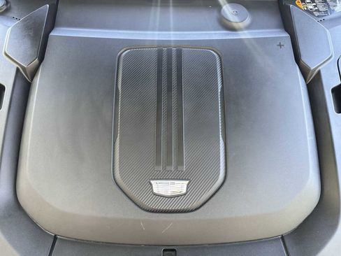 Used 2024 Cadillac Lyriq Luxury RWD image 10