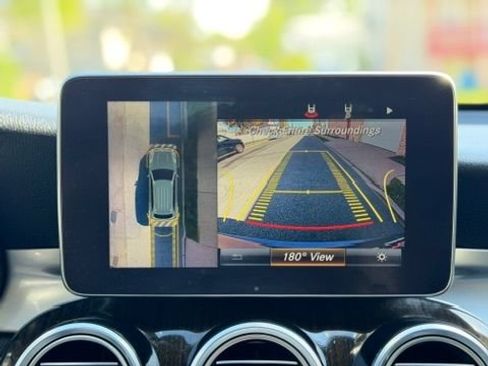 Used 2019 Mercedes-Benz GLC 300 4MATIC image 30