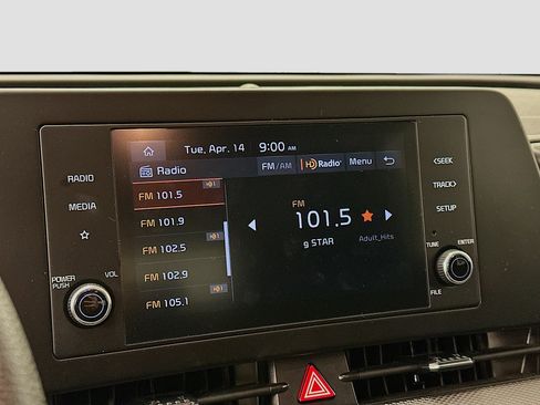 Used 2025 Kia Sportage LX image 21