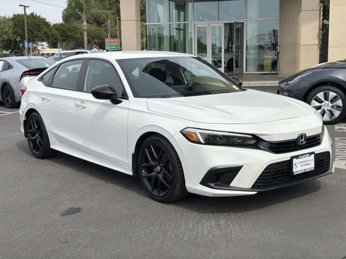 Used 2023 Honda Civic Sport image 8