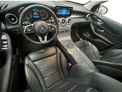 Used 2021 Mercedes-Benz GLC 300 4MATIC image 16