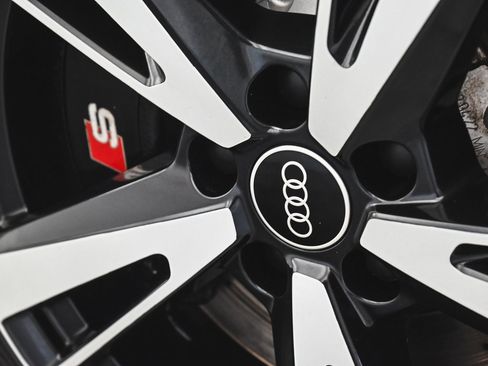 Used 2022 Audi S3 2.0T Premium Plus image 8