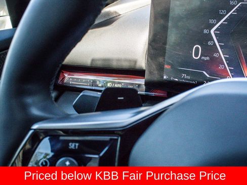 Used 2024 BMW 540i xDrive AWD/4WD image 19