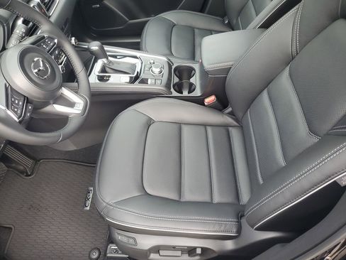 New 2025 MAZDA CX-5 AWD 2.5 S w/ Premium Plus Pkg image 17