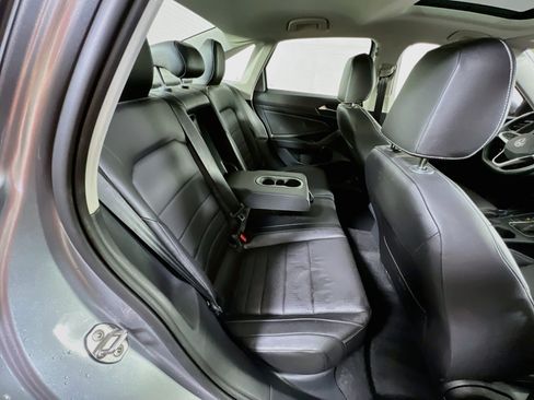 Used 2023 Volkswagen Jetta SE FWD image 26