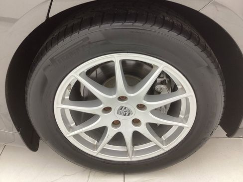 Used 2013 Porsche Panamera S image 48